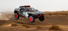 Το Audi RS Q e-tron δοκιμάζεται σκληρά για το Rally Dakar