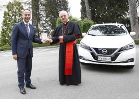 Το Βατικανό  κινείται ηλεκτρικά με Nissan LEAF
