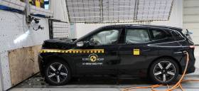 Η BMW iX απέσπασε πέντε αστέρια στις δοκιμές αξιολόγησης ασφάλειας του Euro NCAP