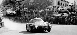 Η Mercedes-Benz Classic παίρνει θέση στη γραμμή εκκίνησης στον αγώνα «1000 Miglia»