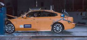 Το Volvo Cars Safety Centre γιορτάζει τα 20 χρόνια του